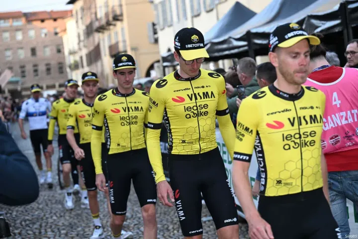 &nbsp; Visma | Lease a Bike during the Giro d’Italia