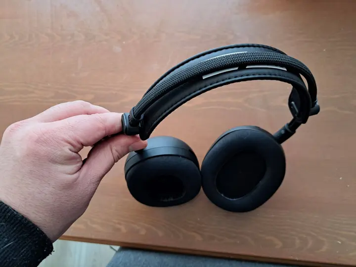 Inzone H9 II band