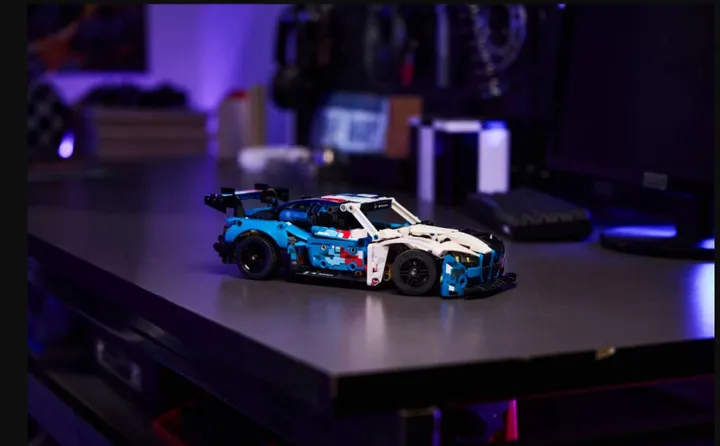 BMW M4 GT3 EVO racewagen