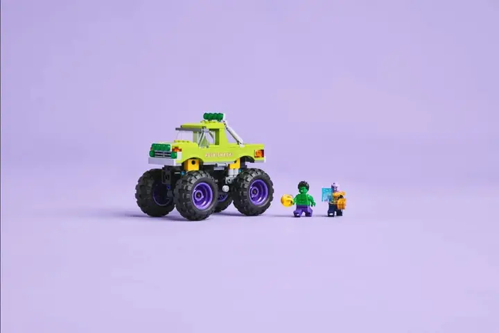 De Hulk truck vs. Thanos